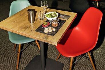 هتل Ibis Bordeaux Centre Bastide