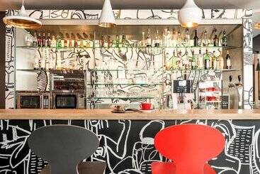 هتل Ibis Bordeaux Centre Bastide