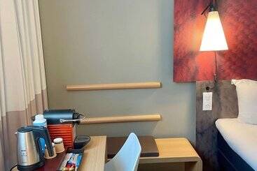 هتل Ibis Bordeaux Centre Bastide