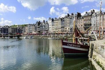 هتل Ibis Honfleur