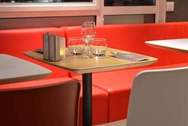 هتل Ibis Honfleur
