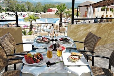 هتل Lagrange Vacances Domaine De Fayence