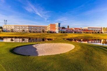 هتل Montado  & Golf Resort