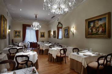 هتل Palacio Guendulain
