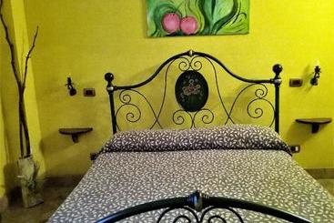 هتل روستایی Agriturismo Tenuta Stoccatello Farm House