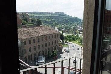 Urbi Apartments - Manresa