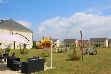 هتل Villa Bellagio Amboise By Popinns