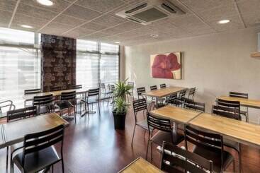 Novotel Suites Clermontferrand Polydome