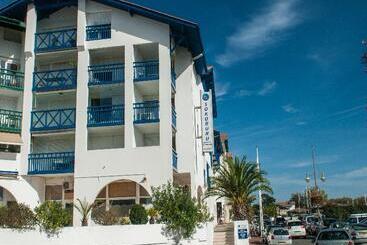 Residence Mer & Golf Sokoburu