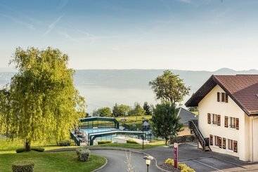 استراحتگاه Garden & City Evian  Lugrin
