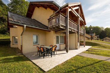 استراحتگاه Garden & City Evian  Lugrin