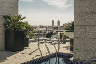 Suites Avenue
