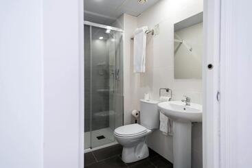 هتل Bestprice Girona