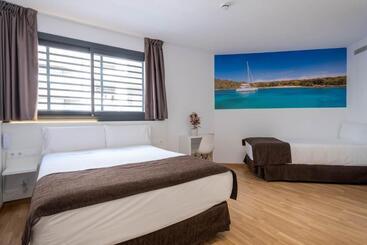هتل Bestprice Girona