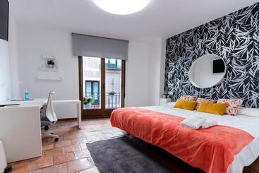 پانسیون Vizcainos Home Away