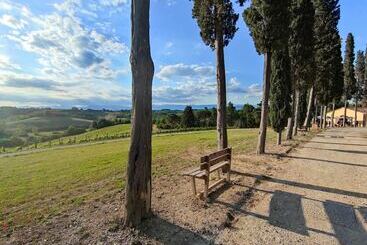 استراحتگاه Villa Petriolo