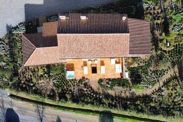 استراحتگاه Villa Petriolo