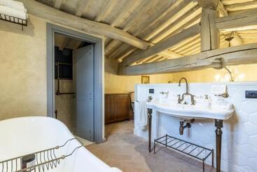 استراحتگاه Villa Petriolo