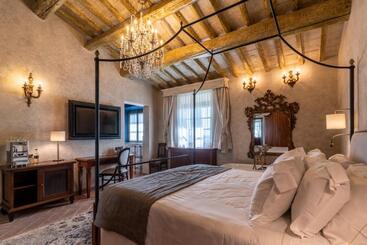 استراحتگاه Villa Petriolo