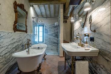 استراحتگاه Villa Petriolo
