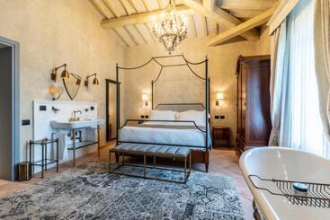 استراحتگاه Villa Petriolo