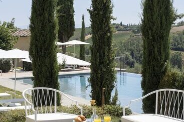 استراحتگاه Villa Petriolo