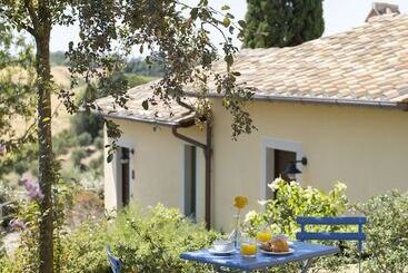 استراحتگاه Villa Petriolo