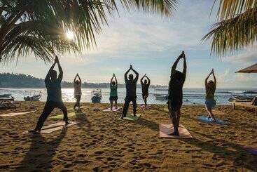 Araliya Beach Resort & Spa Unawatuna  Where You Meet The Sea All Year