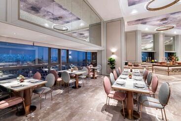 هتل Mercure Nantong Downtown