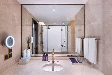 هتل Mercure Nantong Downtown