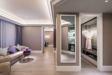 هتل Mercure Nantong Downtown