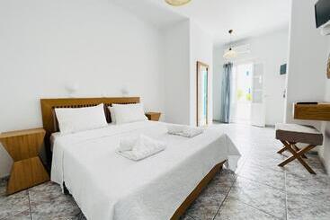 Cyclades Blue