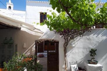 هتل Agroturismo Can Pardal