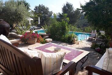 هتل Agroturismo Can Pardal