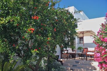 هتل Agroturismo Can Pardal