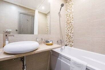בית מלון כפרי Arbat House