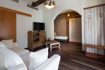 هتل Best Western Maison B