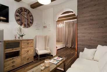 هتل Best Western Maison B