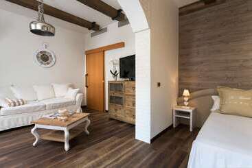 هتل Best Western Maison B