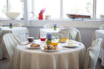 هتل Best Western Maison B