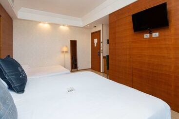 هتل Best Western Maison B