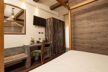 هتل Best Western Maison B