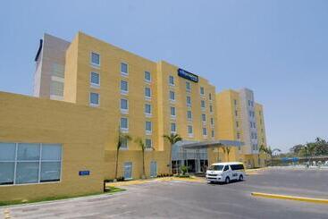 هتل City Express By Marriott Lazaro Cardenas