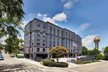 هتل Cumberland House Knoxville, Tapestry Collection By Hilton