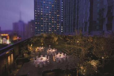 هتل Doubletree By Hilton Beijing