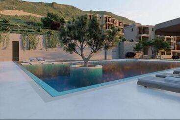 هتل Elios Hill