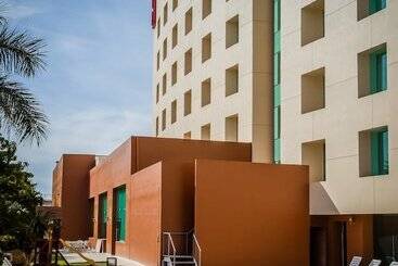 هتل Fiesta Inn Culiacan