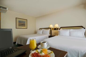 هتل Fiesta Inn Mexicali