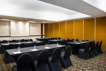 هتل Fiesta Inn Express San Luis Potosí Oriente