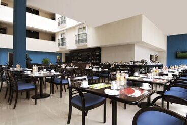 هتل Fiesta Inn Toluca Centro